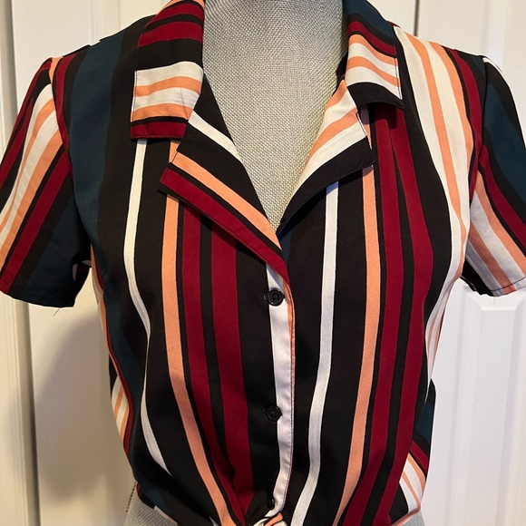 Striped Crop with Tie - Picture 2 of 3